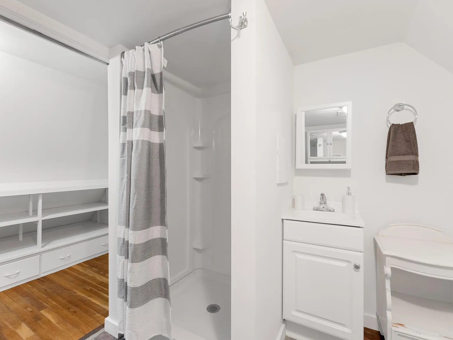 804 N Perry Ave — Photo 4