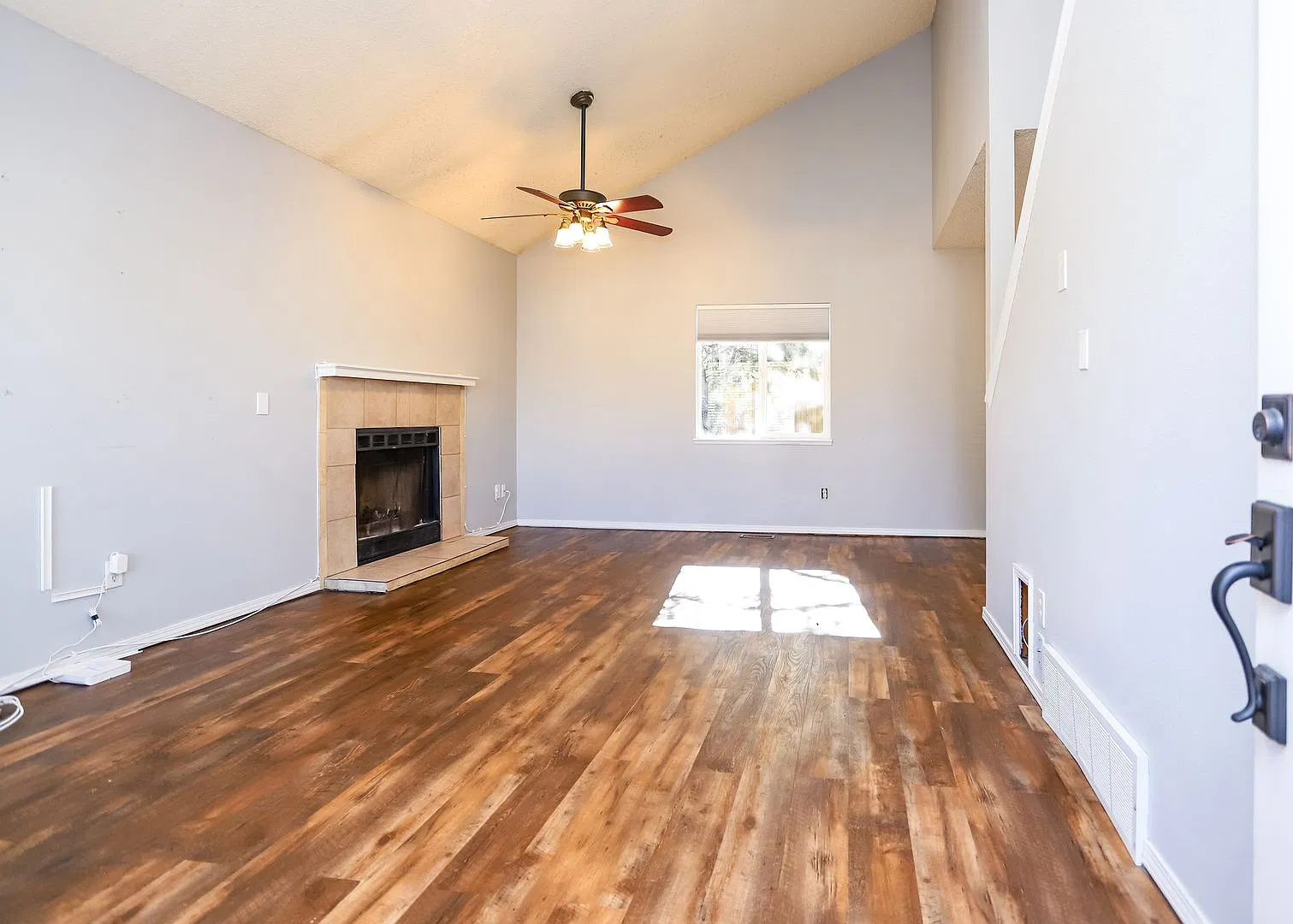 Beautiful Two-Story Home in Northwind neighborhood! — Photo 2