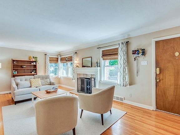 3rd image of 5207 Kingwood Dr