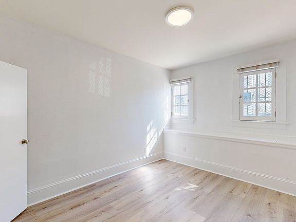 4th image of 1330 Union St APT 6