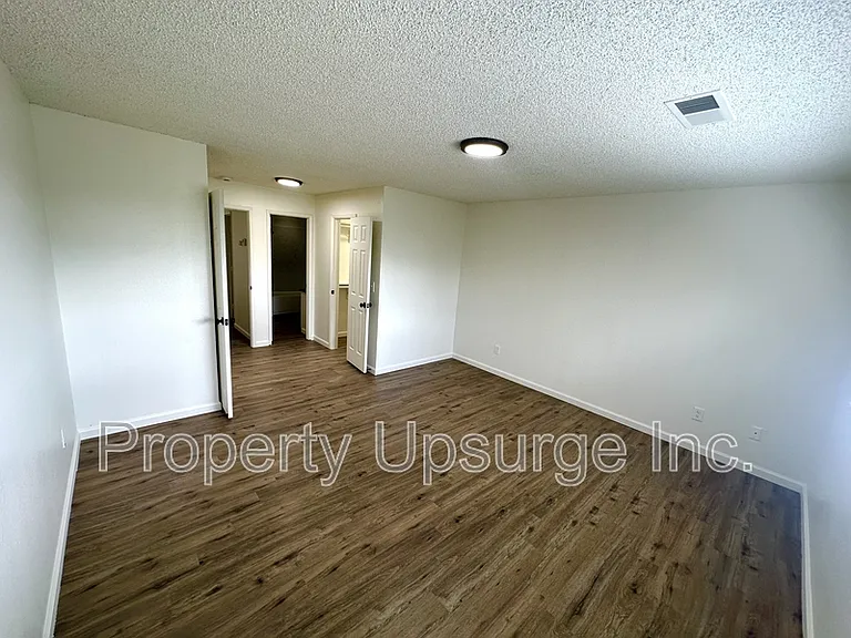 1253 Brandon Ct #J — Photo 11