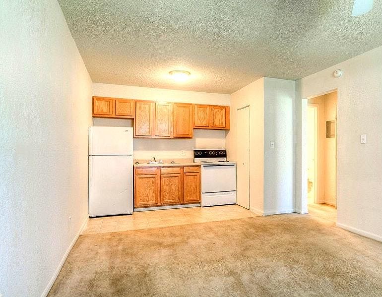 1st image of 532 Sundown Dr