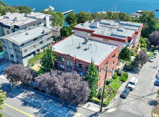 2450 Dexter Ave N APT 303, Seattle, WA 98109