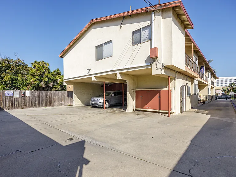 821 S Osage Ave — Photo 5
