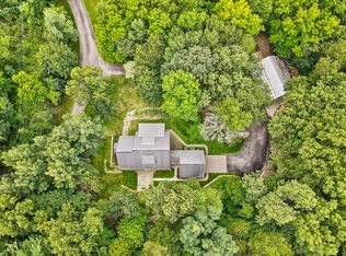 1670 Fawns Rdg NE, Ada, MI 49301