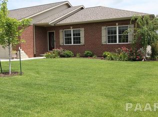 6724 N White Fir Dr, Edwards, IL 61528
