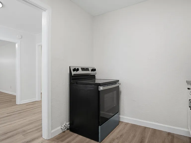 1237 Staton Dr — Photo 19