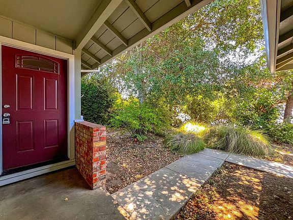 2nd image of 2308 Bueno St