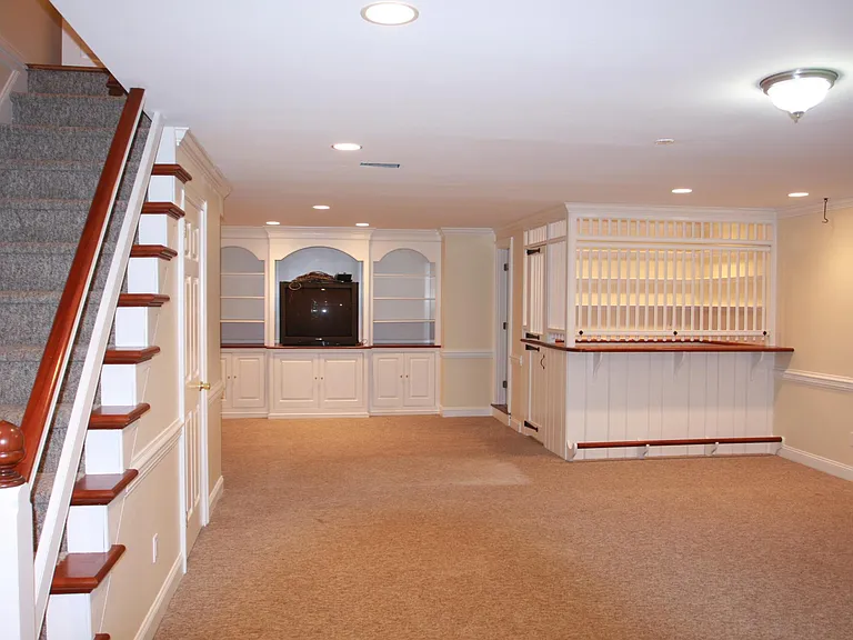 1195 Heyward Rd — Photo 6