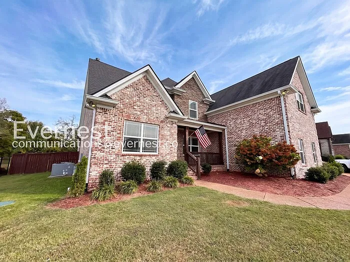 4 bed, 3.0 bath, 3080 sqft, $3,495 — Photo 2