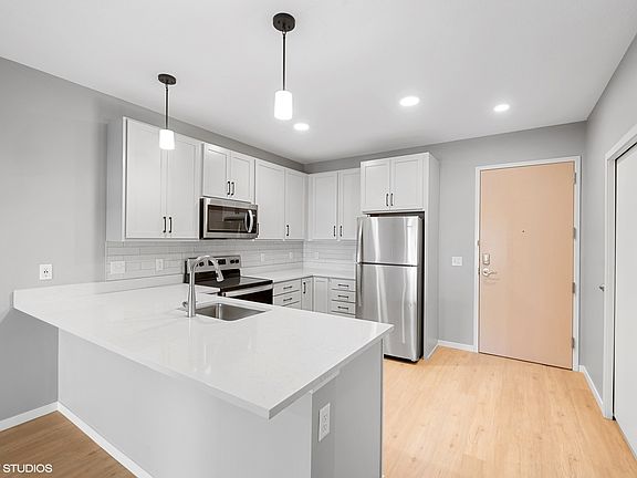 5th image of 500 Lake St W #4081529