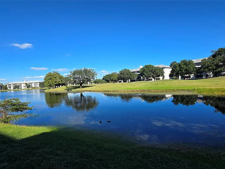 9230 Lagoon Pl #310 — Photo 3