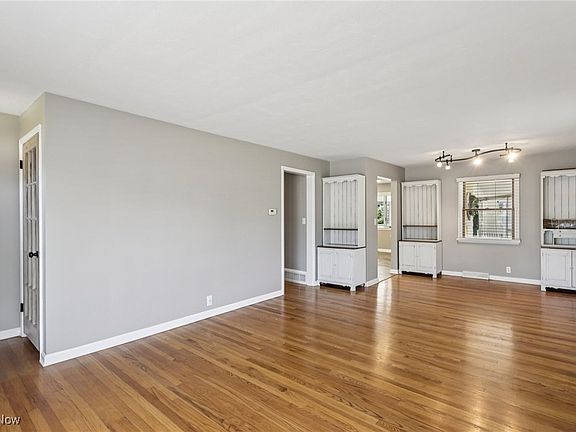 4th image of 20329 Marian Ln