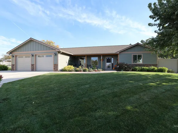 1037 Hemlock Ave, Lewiston, ID 83501