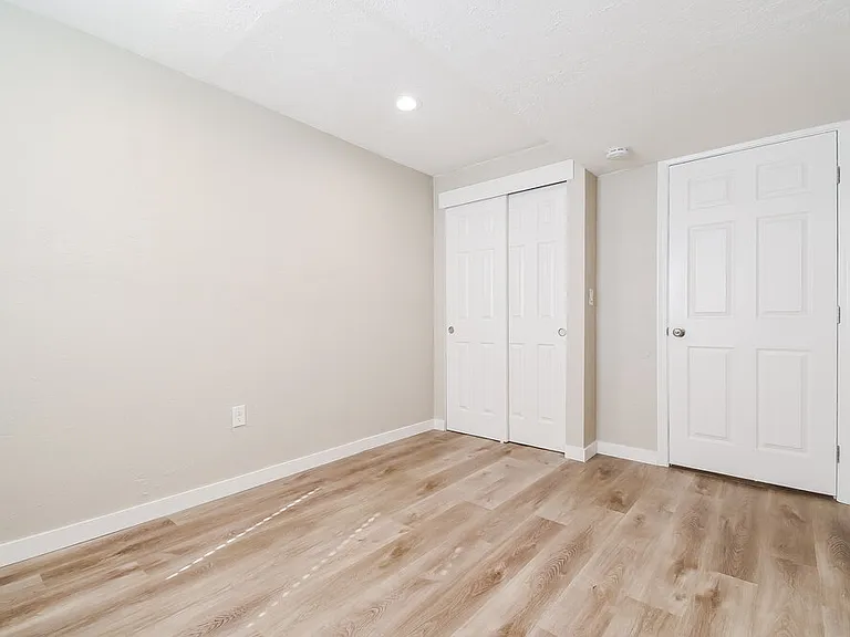 3406 W Luge Ln — Photo 12