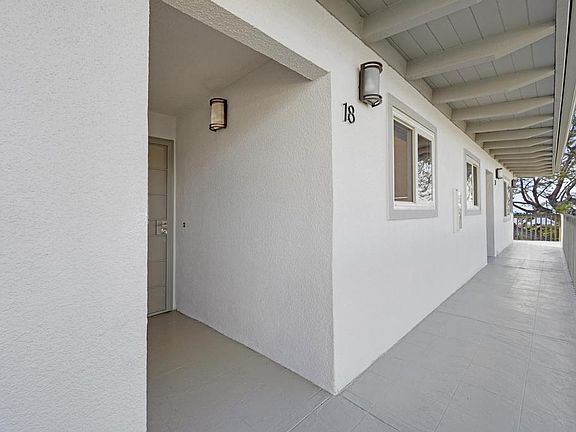 2nd image of 640 W Solana Cir Unit 18