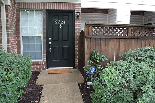 2324 Henshaw Pl #3 Photo 1