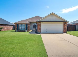 10727 E 120th Ct, Collinsville, OK 74021