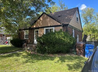 26280 W Hills Dr, Inkster, MI 48141