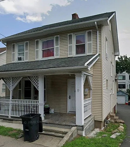71 Wayne Ave Photo 1
