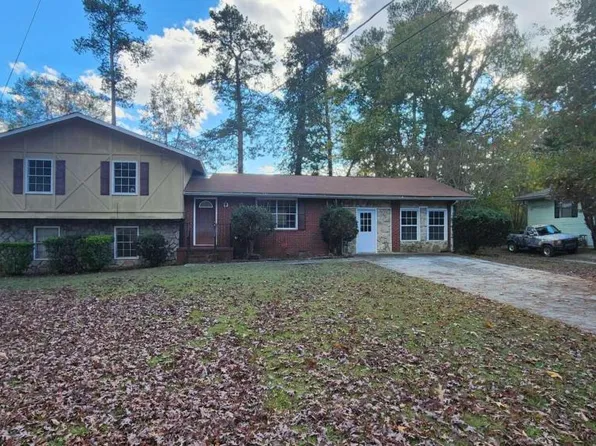 2064 Campfire Dr, Riverdale, GA 30296