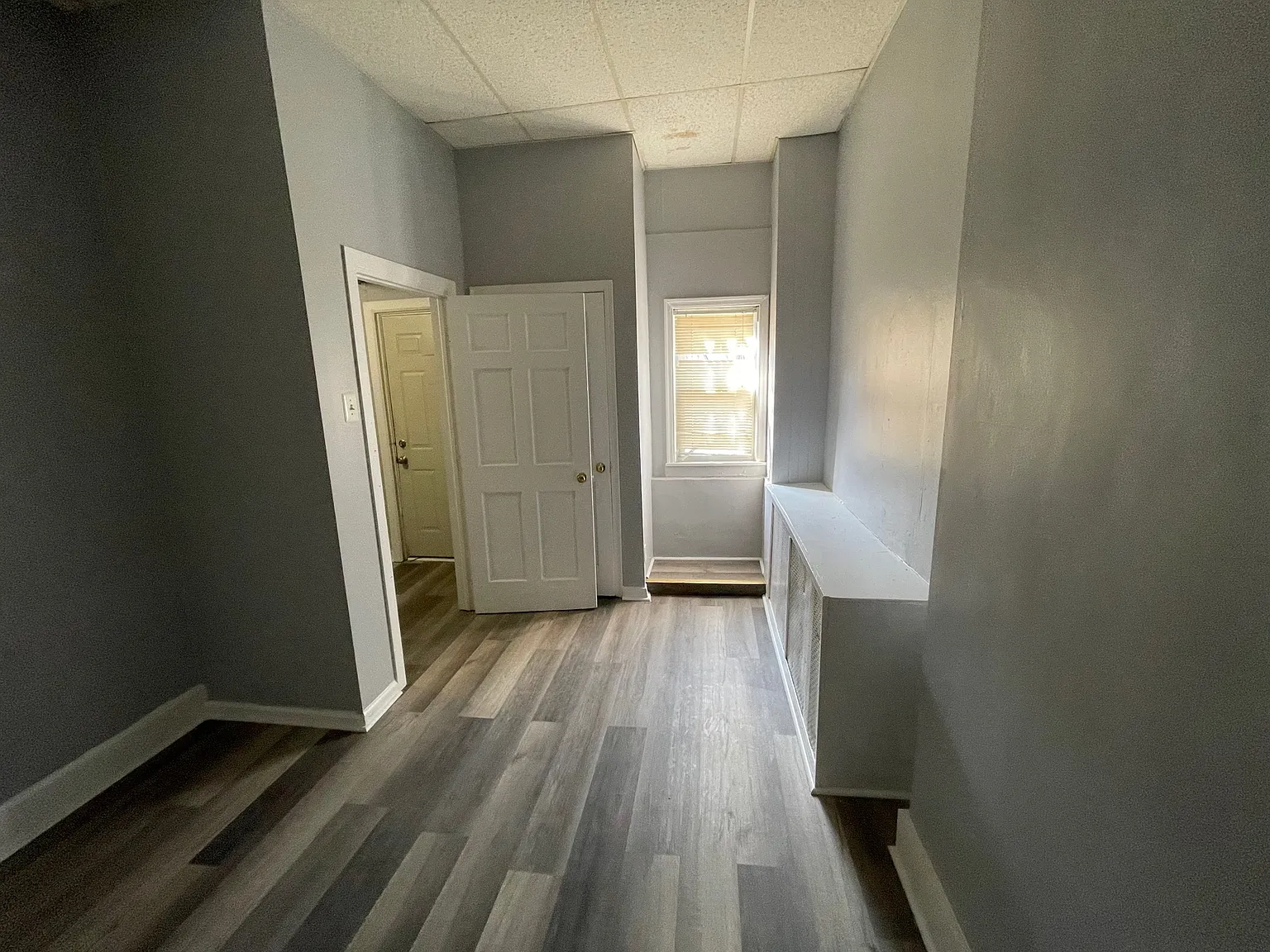 2 bed, 900 sqft, $1,200 — Photo 2