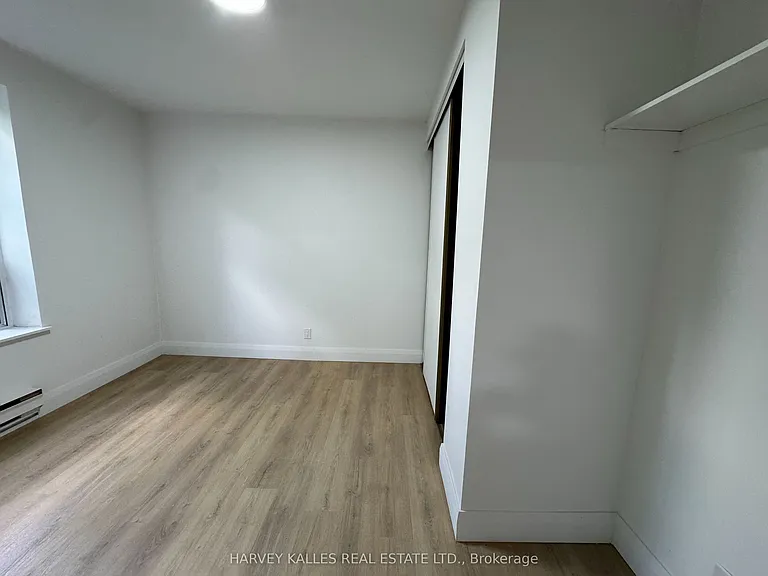 399 Dupont St #304 — Photo 6
