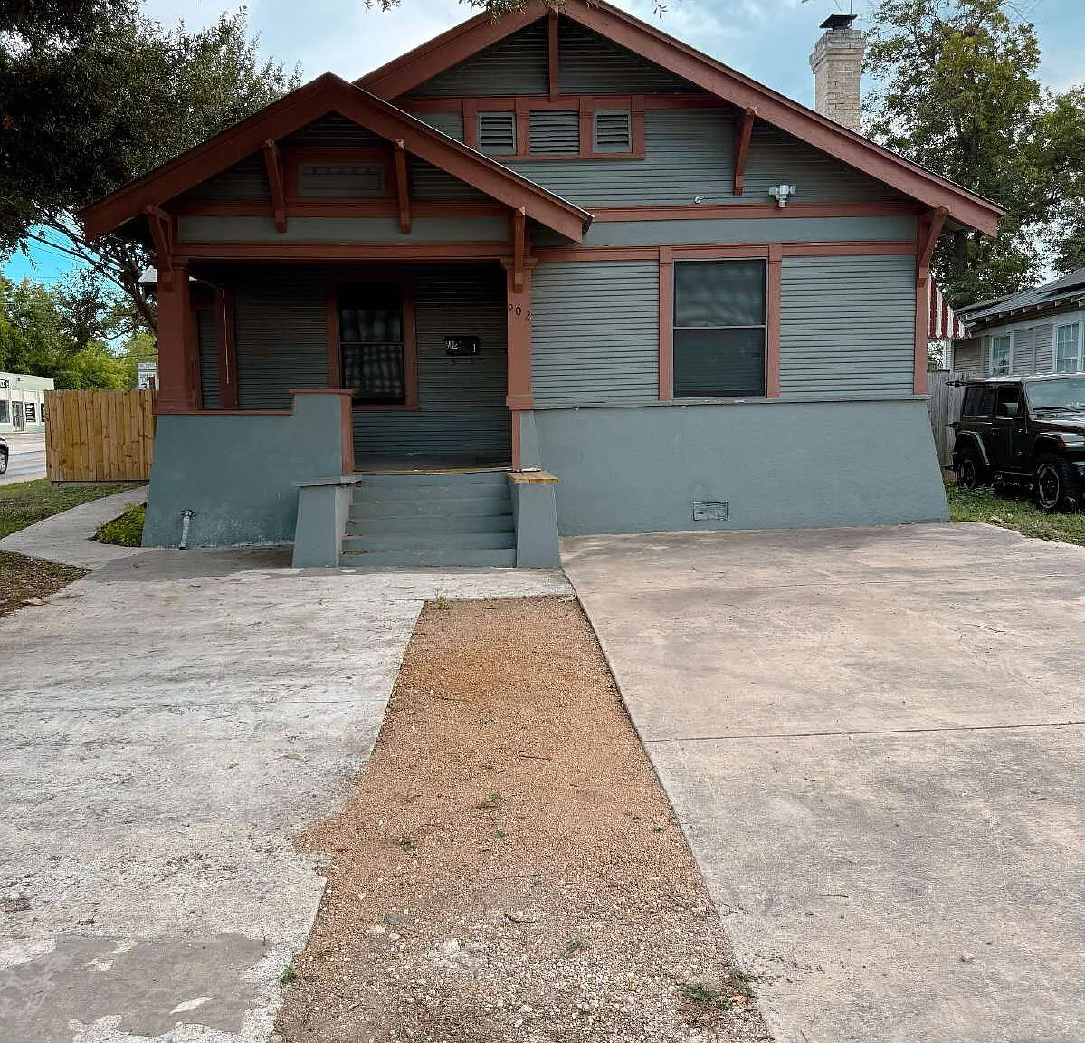 2 bed, 1.5 bath, 1202 sqft, $1,500 — Photo 1