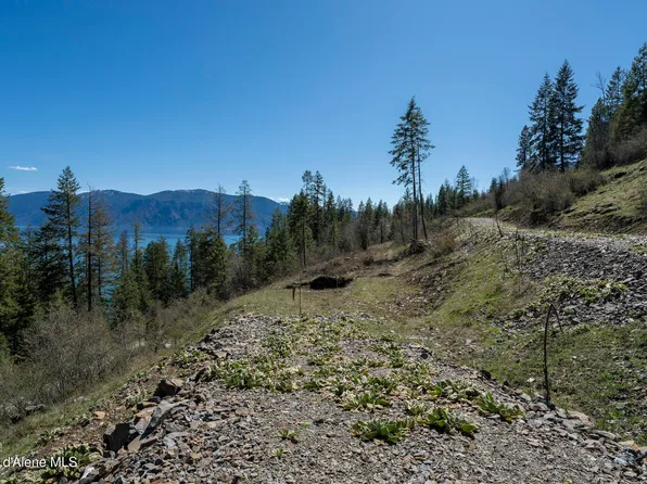 531 Midas Dr, Sagle, ID 83860