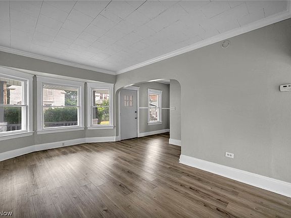 5th image of 9825 Macon Ave