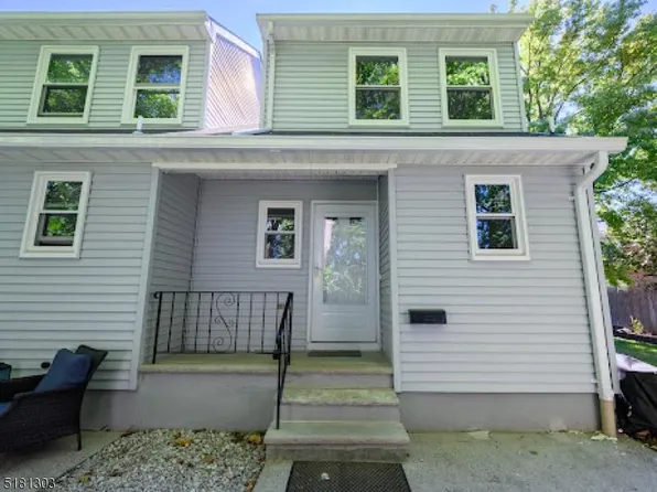 49 School St #49, Clark, NJ 07066