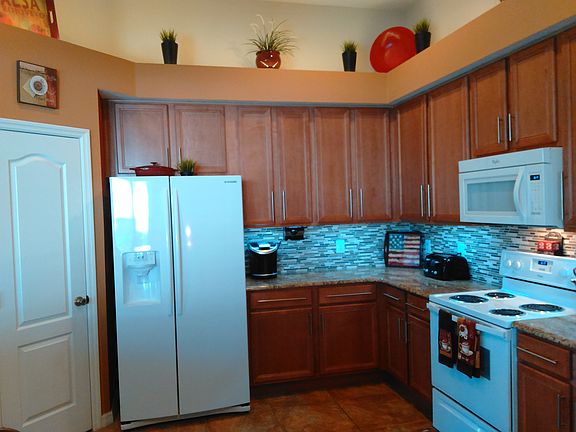 5th image of 5044 Coveview Dr