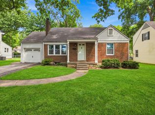 4906 W 58th St, Roeland Park, KS 66205