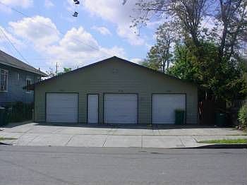1st image of 724 E Church St
