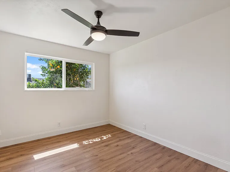 4014 E Buckingham Way — Photo 11