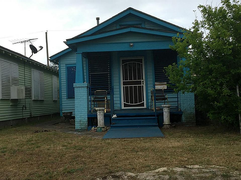 1st image of 5003 Avenue O 1/2