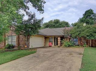7528 Ashwood Cir, Fort Worth, TX 76123