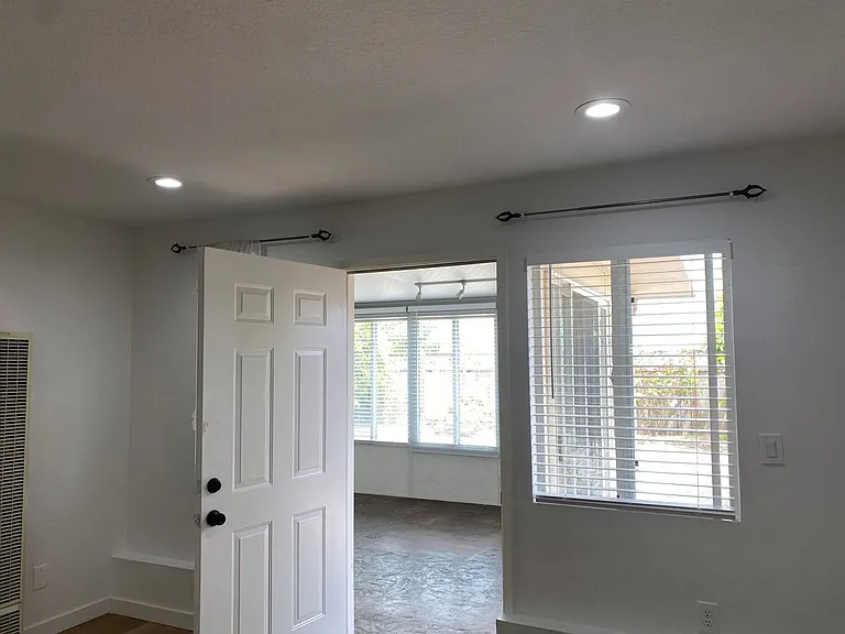 81 Camelot Ct #IN LAW — Photo 16