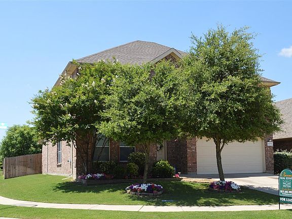 2nd image of 4676 Lance Leaf Dr