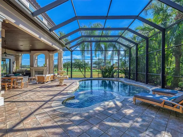 7427 Greystone St, Lakewood Ranch, FL 34202