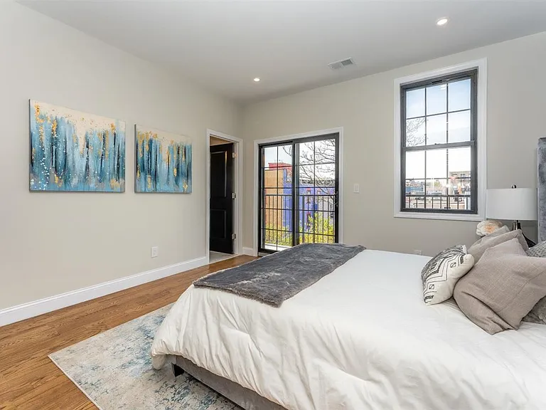 253 Hancock Ave #2 — Photo 40
