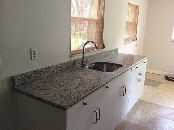 Kitchen, New granite countertops
