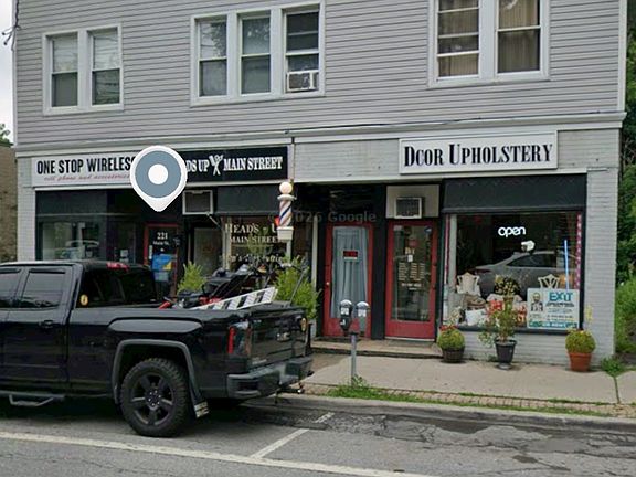 3rd image of 221 E Main St APT 3