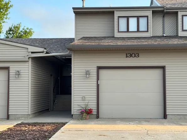 1303 32nd Ave SW, Minot, ND 58701