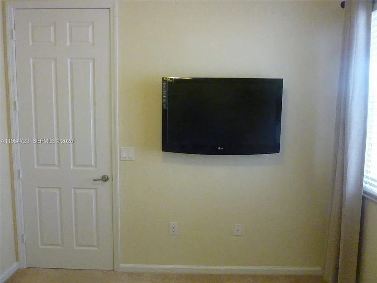 3500 Oaks Clubhouse Dr #308 — Photo 25