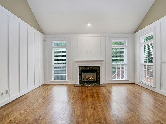 4th image of 5837 McTaggart Ln