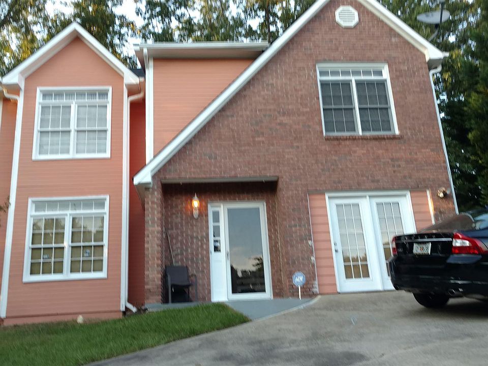 1st image of 3460 Estate Lake Dr