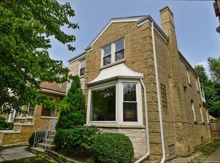 5817 N Spaulding Ave, Chicago, IL 60659