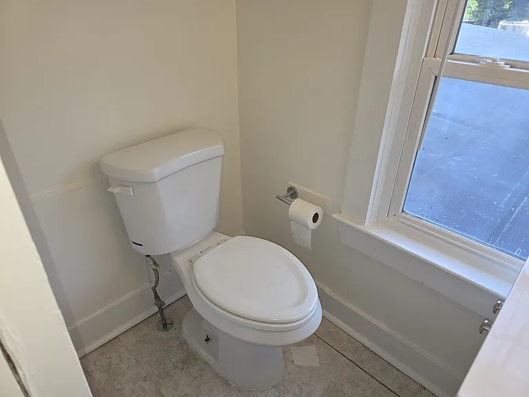 89 S Main St #B-2 — Photo 8