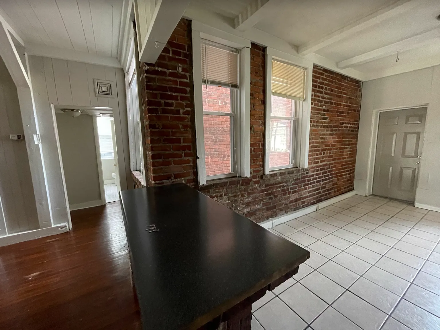 Graydon Apartments - 5 — Photo 2